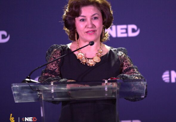 ئۇيغۇر ھەرىكىتى تەشكىلاتى ئامېرىكا دۆلەتلىك دىموكراتىيە فوندى جەمئىيىتىنىڭ 2025-يىللىق دىموكراتىيە مۇكاپاتىغا ئېرىشتى